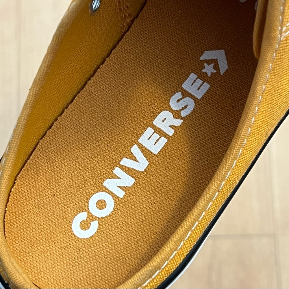 Converse Yellow and White Sneakers Vibrant Style - Picture 5 of 7